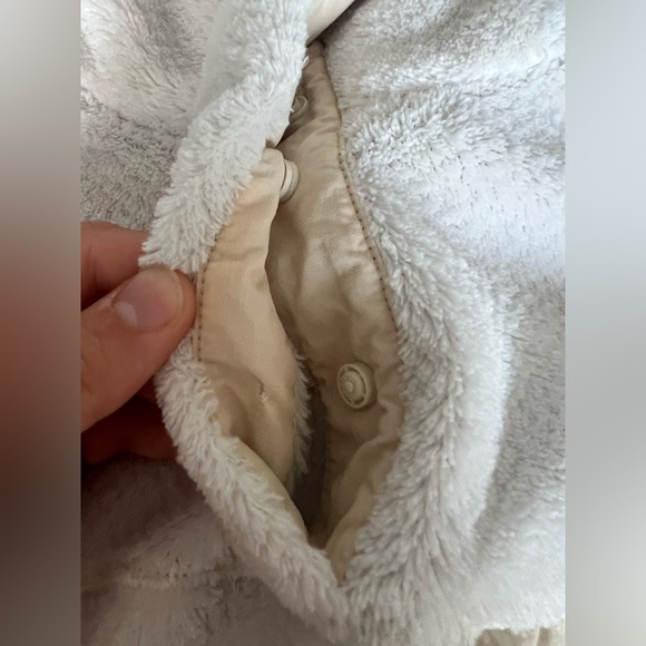 Patagonia Cream Pullover - Picture 2 of 5